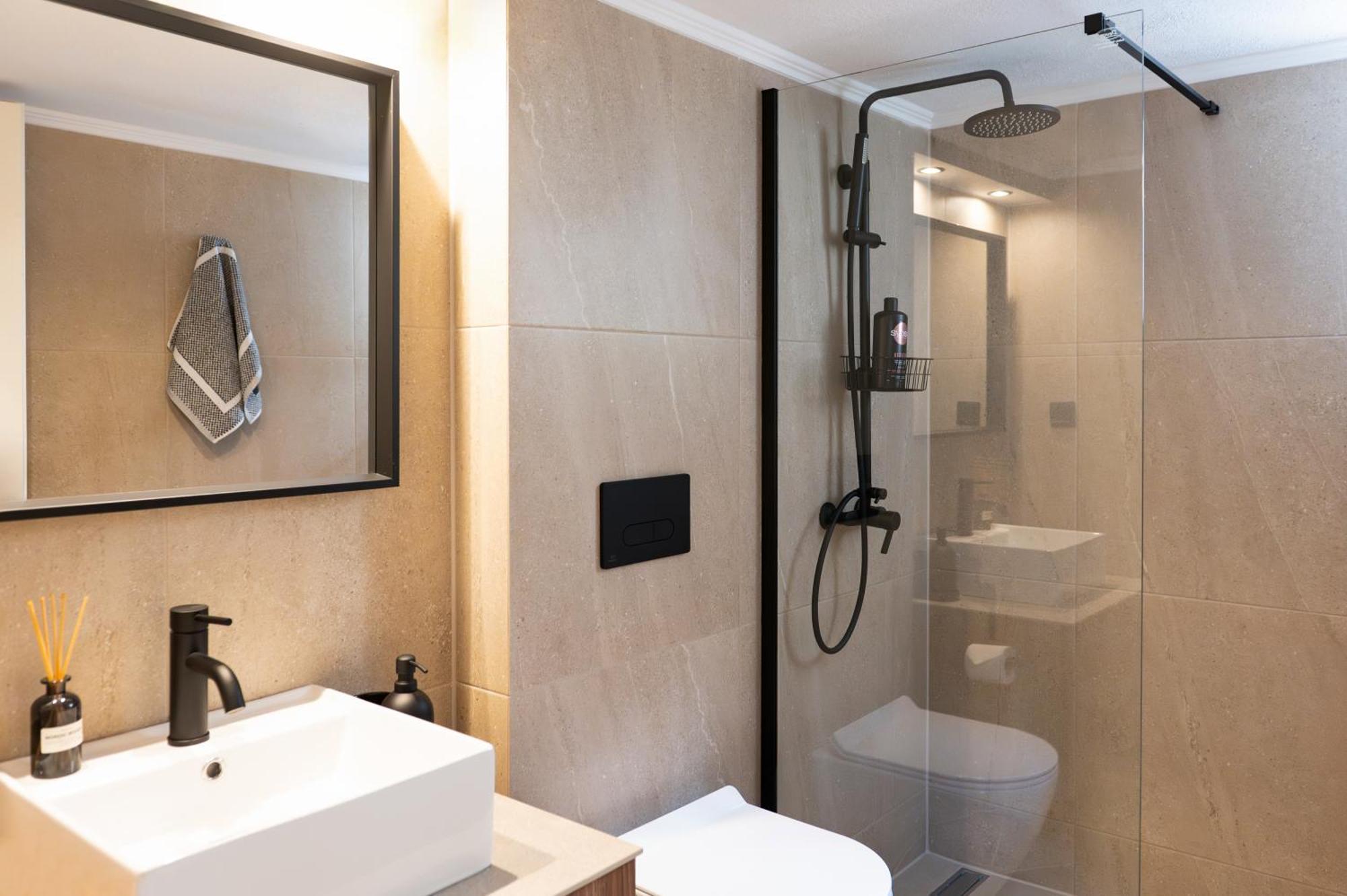 Escape Stay Center Xanthi - Private Parking - Menohomes 4A Zewnętrze zdjęcie